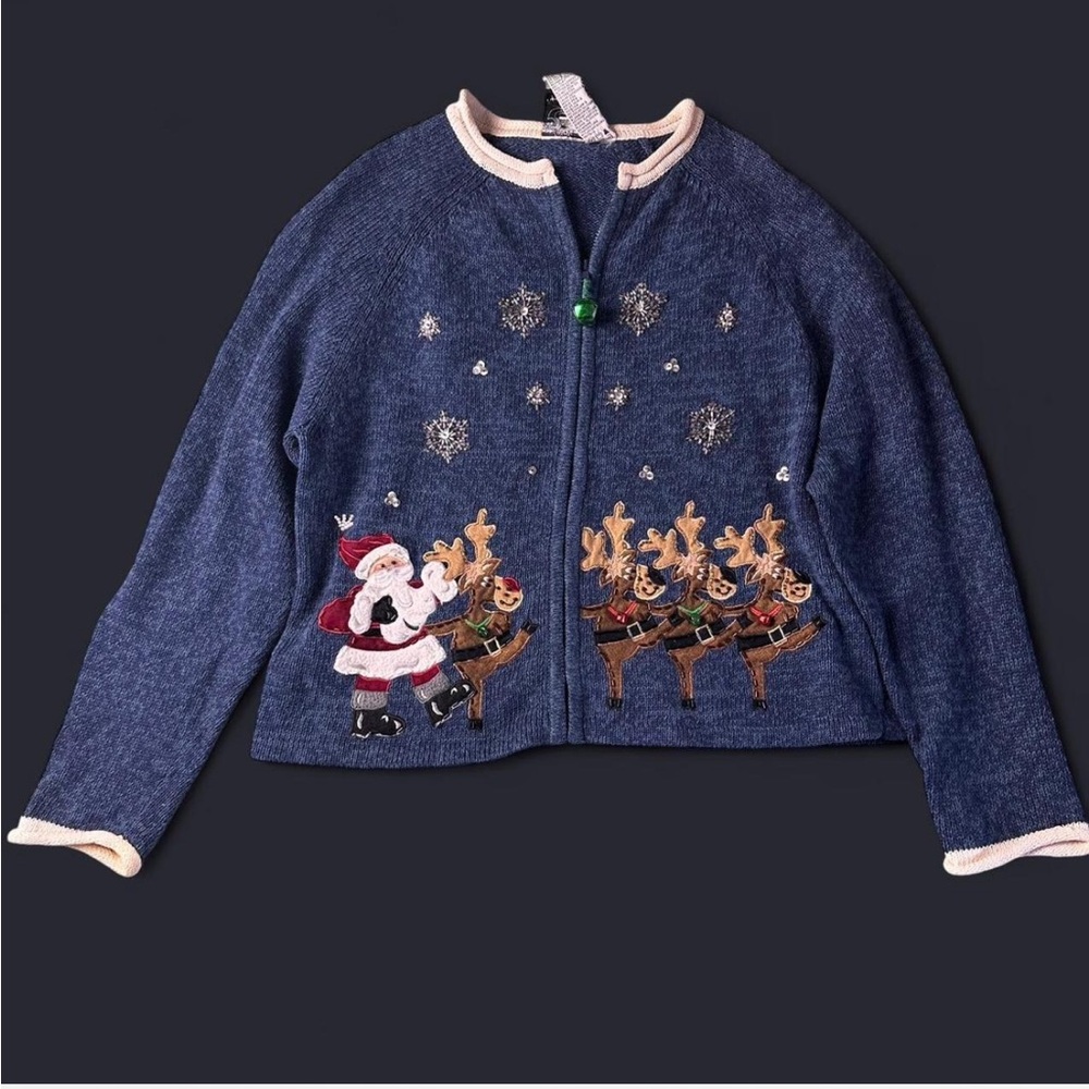Tiara vintage Christmas scene zip up sweater